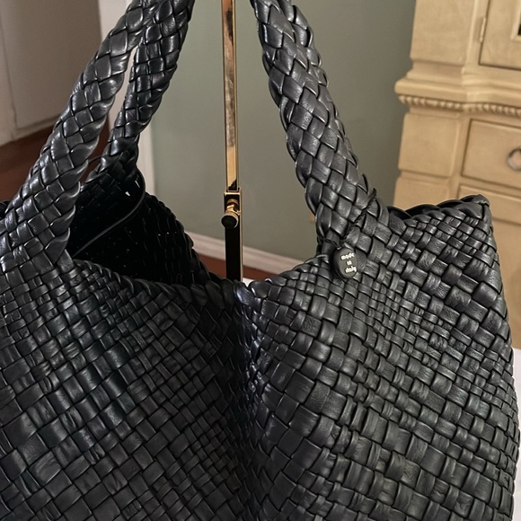 Falor 🔥Woven Italian Soft Genuine Leather Shoulder Tote, Black - Picture 2 of 9